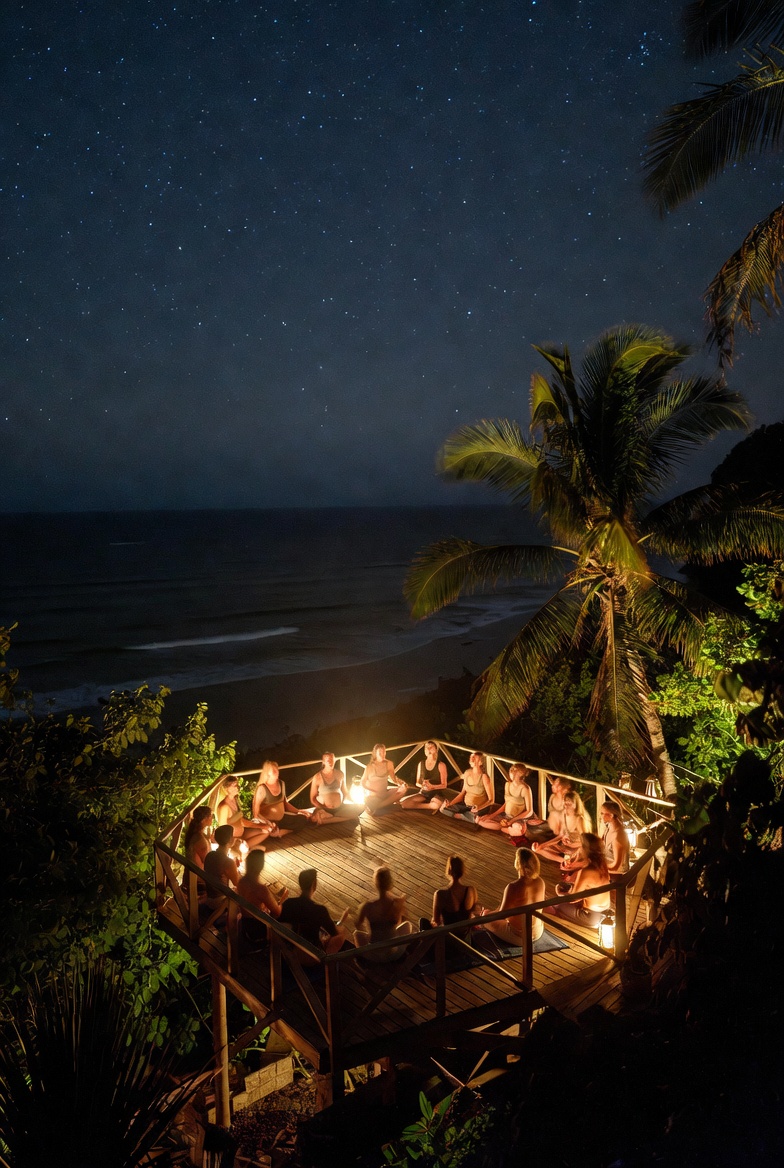 Visuell komposition av en balanserad dagsplan i två halvor